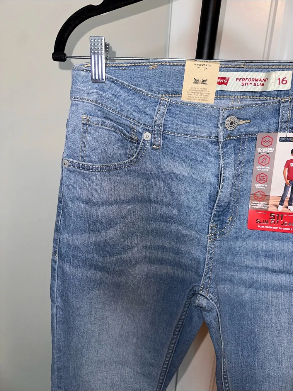 Levis versatile straight